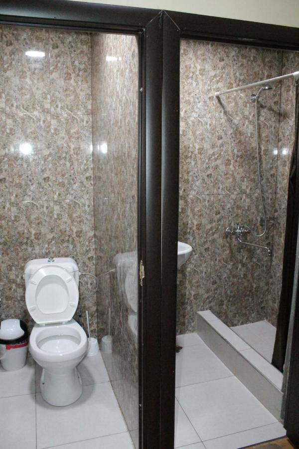Tempus Hotel-Hostel เยเรวาน ภายนอก รูปภาพ
